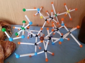 Estructura atómica molecular. Años 80