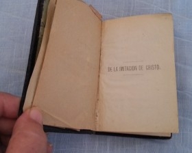 Libro antiguo. Imitación de Cristo. Año 1918.