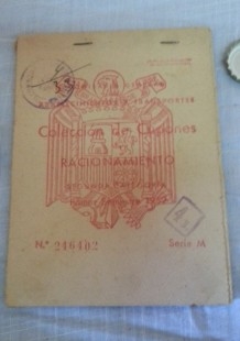 Cartilla de racionamiento. Año 1952. Buen estado general.