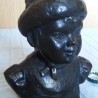 Busto de Niño en Resina. Firmado por Bori.