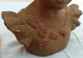 Busto de Niña en Resina. Firmado por Bori.