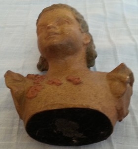 Busto de Niña en Resina. Firmado por Bori.