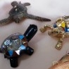 Tortugas. Miniaturas construidas en diferentes materiales. 3 unidades.