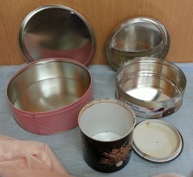 Latas de galletas para decoración. Tres unidades. Vacías.