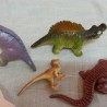 Dinosaurios de juguete. Fabricados en plástico y goma.