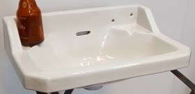 Lavabo pequeño para el baño.