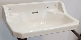 Lavabo pequeño para el baño.