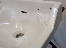 Lavabo pequeño para el baño.