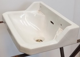 Lavabo pequeño para el baño.